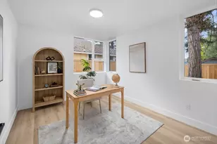 1212 NE 100th St, Seattle, WA 98125 - Photo 7