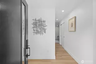 1212 NE 100th St, Seattle, WA 98125 - Photo 3