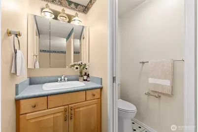 16442 NE 105th Place, Redmond, WA 98052 - Photo 19