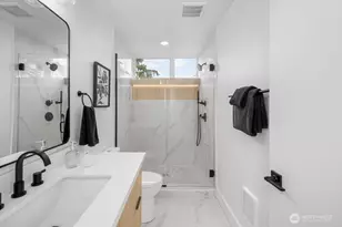 1212B NE 100th St, Seattle, WA 98125 - Photo 19