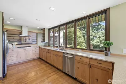 18540 63rd Avenue NE, Kenmore, WA 98028 - Photo 11