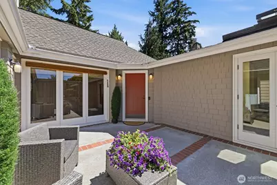 18540 63rd Avenue NE, Kenmore, WA 98028 - Photo 3
