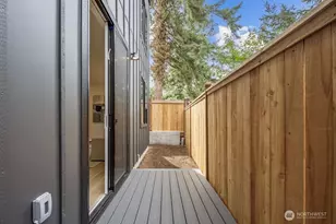 1214 NE 100th St, Seattle, WA 98125 - Photo 29