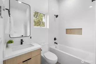 1214 NE 100th St, Seattle, WA 98125 - Photo 25