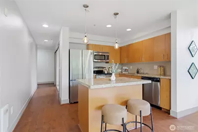 4547 8th Avenue NE #311, Seattle, WA 98105 - Photo 7