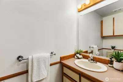 8017 NE 177th Court #504, Kenmore, WA 98028 - Photo 9