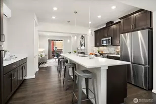 19255 NE 69th Cir, Redmond, WA 98052 - Photo 9