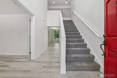 8139 4th Avenue SW, Seattle, WA 98106 - Photo 3