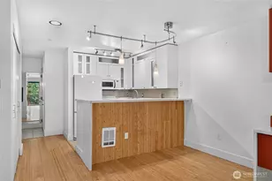 1323 Boren Ave, Seattle, WA 98101 - Photo 9