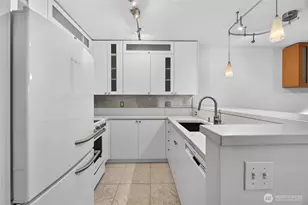 1323 Boren Ave, Seattle, WA 98101 - Photo 11