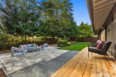 4215 Island Crest Way, Mercer Island, WA 98040 - Photo 33