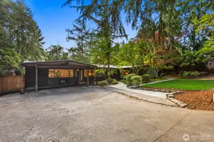 4215 Island Crest Way, Mercer Island, WA 98040 - Photo 1