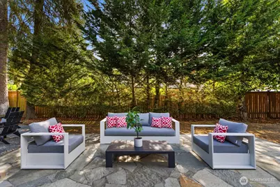 4215 Island Crest Way, Mercer Island, WA 98040 - Photo 37