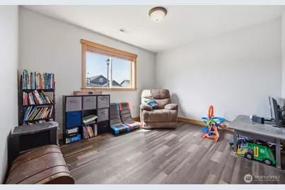406 Amareen Court, Nooksack, WA 98276 - Photo 29