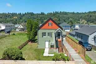 2415 Pacific Ave, Hoquiam, WA 98550 - Photo 1