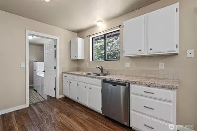 4708 Alameda Avenue W, University Place, WA 98466 - Photo 9
