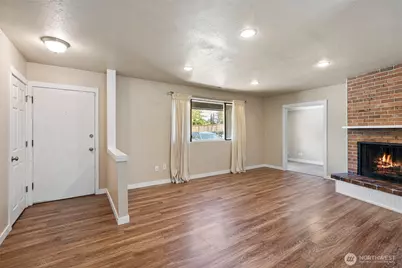 4708 Alameda Avenue W, University Place, WA 98466 - Photo 3