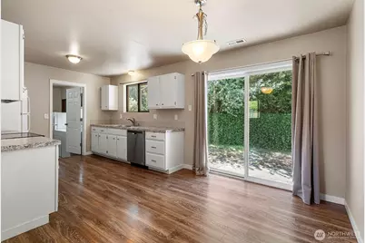 4708 Alameda Avenue W, University Place, WA 98466 - Photo 5