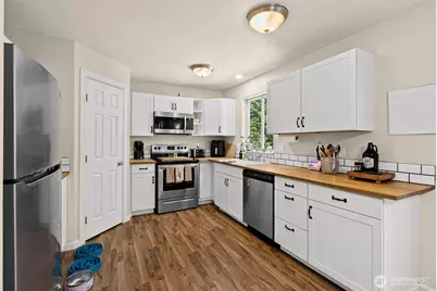 18102 Big Fir Court SE, Yelm, WA 98597 - Photo 9