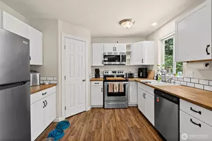 18102 Big Fir Ct SE, Yelm, WA 98597 - Photo 11