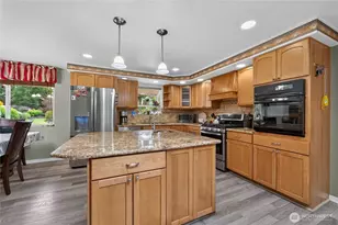 12820 SE 172nd St, Renton, WA 98058 - Photo 9