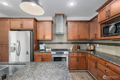 1382 Chelssea Walk NE, Issaquah, WA 98029 - Photo 3