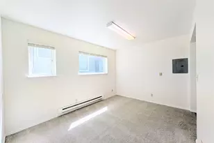 5261 Brooklyn Ave NE, Seattle, WA 98105 - Photo 7
