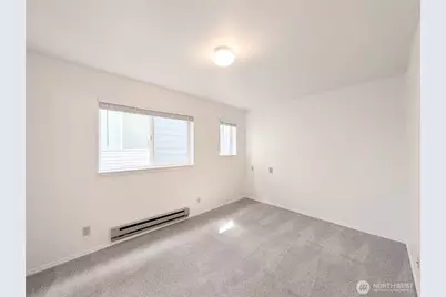 5261 Brooklyn Avenue NE #202, Seattle, WA 98105 - Photo 11