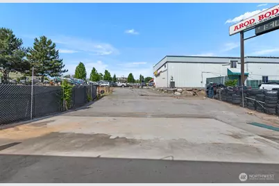 1106 Crescent Street, Wenatchee, WA 98801 - Photo 31
