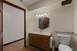 1106 Crescent St, Wenatchee, WA 98801 - Photo 9