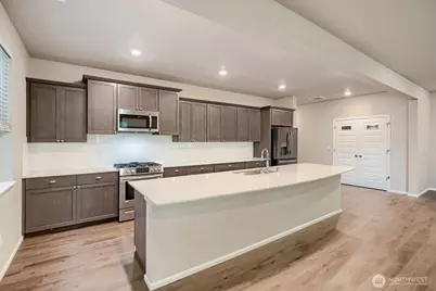 23511 Tahoma Place, Black Diamond, WA 98010 - Photo 9