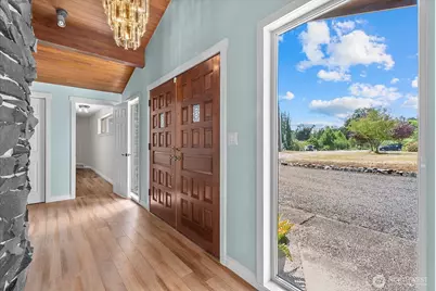 3209 102nd Avenue NE, Lake Stevens, WA 98258 - Photo 3