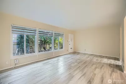 4711 Sand Point Way NE, Seattle, WA 98105 - Photo 7