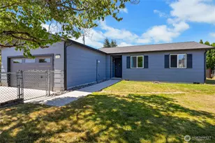 128 Glacier Ave S, Pacific, WA 98047 - Photo 1
