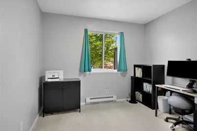 128 Glacier Avenue S, Pacific, WA 98047 - Photo 11