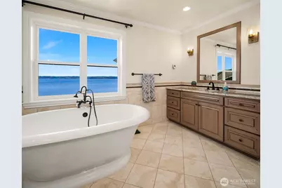 25764 Gold Beach Drive SW, Vashon, WA 98070 - Photo 33
