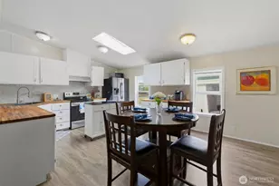 10601 63rd St Ct E, Puyallup, WA 98372 - Photo 9
