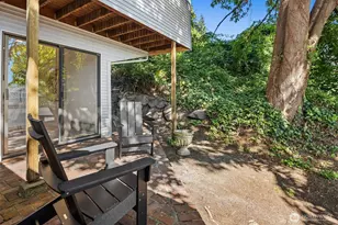 2424 E Mercer St, Seattle, WA 98112 - Photo 21
