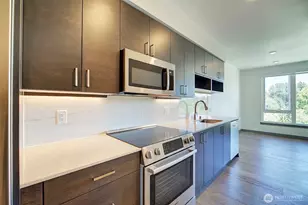 11903 NE 128th St, Kirkland, WA 98034 - Photo 3