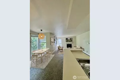 12026 15th Avenue NE #304, Seattle, WA 98125 - Photo 21