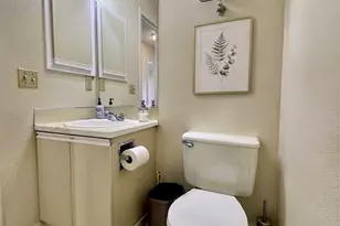 12026 15th Ave NE, Seattle, WA 98125 - Photo 9