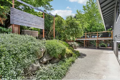 12004 81st Avenue NE, Kirkland, WA 98034 - Photo 29