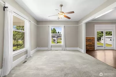 24499 E State Street, Sedro Woolley, WA 98284 - Photo 7