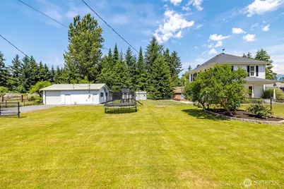 24499 E State Street, Sedro Woolley, WA 98284 - Photo 33
