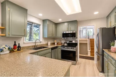 1906 Windsor Drive, Mount Vernon, WA 98273 - Photo 9