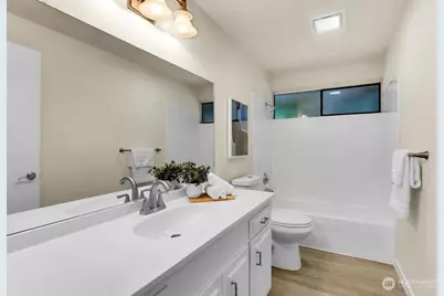 1906 Windsor Drive, Mount Vernon, WA 98273 - Photo 17