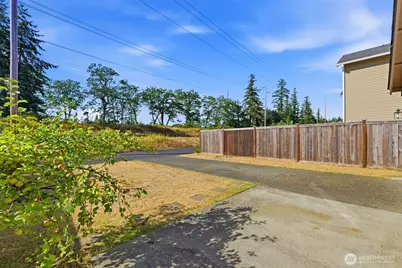 2126 Charles Street, DuPont, WA 98327 - Photo 31