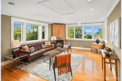 708 W Prospect Street, Seattle, WA 98119 - Photo 15