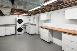 708 W Prospect St, Seattle, WA 98119 - Photo 35