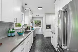3736 NE 153rd St, Lake Forest Park, WA 98155 - Photo 15